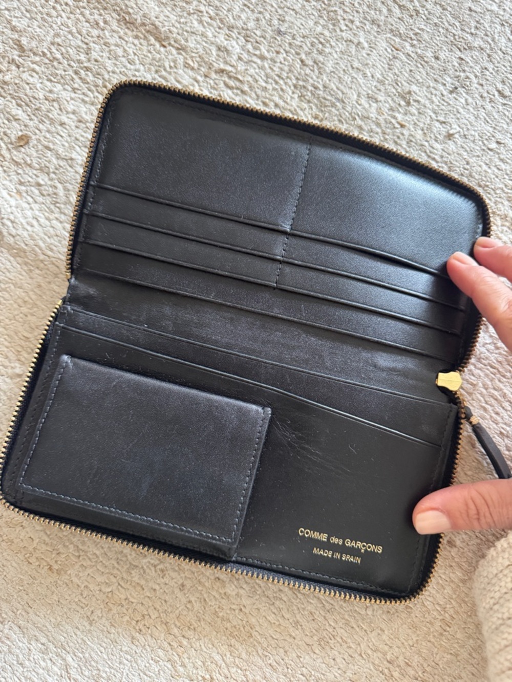 COMME des GARÇONS Black Zip Around Leather Wallet